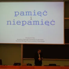 Wykład dr Wojciecha Glaca - "Pamięć i niepamięć" (25.11.2015).